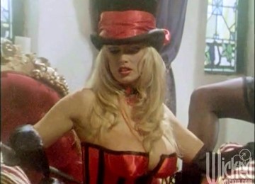 Kinky Lesbian Plays Among Three Horny Chicks