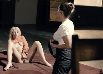 Lesbian Sex On The Floor With Flexible Kenzie Reeves And Abigail Mac