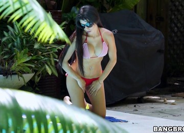 Soffie Gets Her Mouth And Twat Unforgettably Fucked Indoors