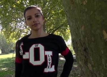 Skinny Teen Does Her First Anal Porn Casting