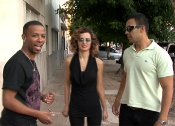 Lovely Brunette Gets Her Pussy Pounded While Voayer Watches