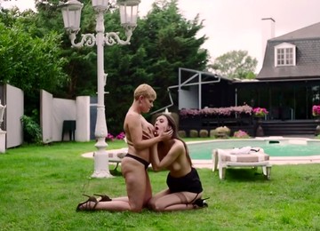 Tall Babe Plays Mature