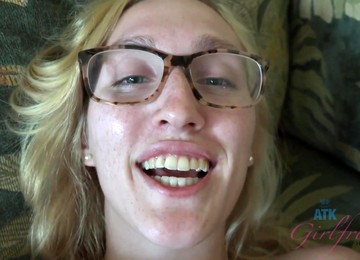 Girlfriend Victoria Green Point-Of-View Hard Fuck