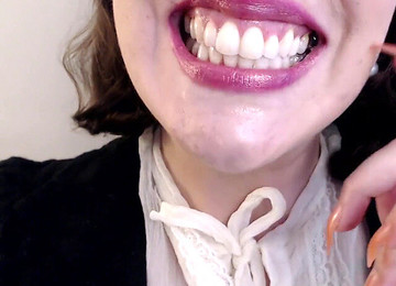 Giantess Vore, Uvula, Boss