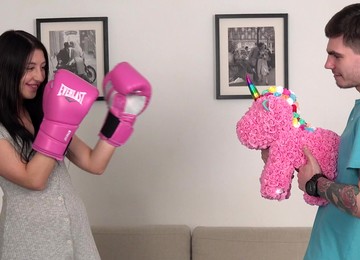 Kinky Games Lead To Passionate Sex With A Small Tits Girlfriend