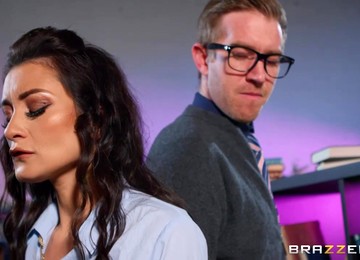 Valentina Bianco Catches Danny D Jerking Off In Library