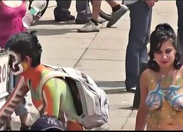Mexicanas Desnudas En La Calle