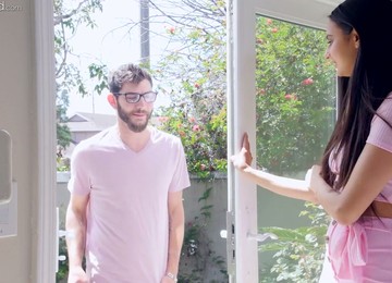 Naked Sexy Beauty With Bubble Ass Eliza Ibarra Is Poked Doggy Style