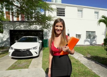 Random Chick Steps Into The Bang Bus For Sex