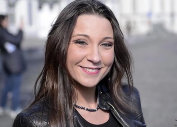 Heel Closeup Video In Italy With Smiley Teen Girl