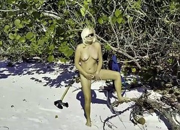 Public Nude And Flashing Fun