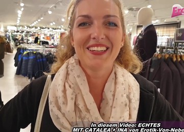 Public Cum Walk In Threesome With German Teens