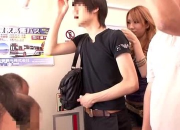 Sexy Chick Seduces A Stranger On The Train To Fuck Him