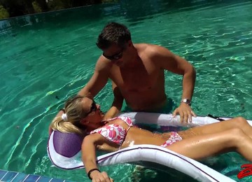 Horny Blondie Laura Crystal Enjoys Getting Fucked By A Stud