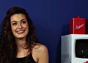 Cfnm Babe Shows Panties