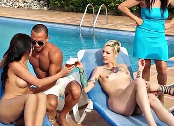 Leche 69 Latinas Pool Orgy