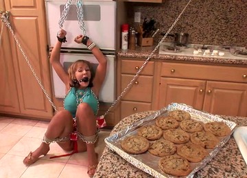 Sexy Nikki Sexx On Bondage Tortured And Fucked In BDSM Porn