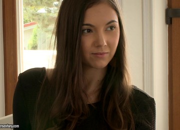 Gorgeous Babe With Natural Tits Bounces On A Cock