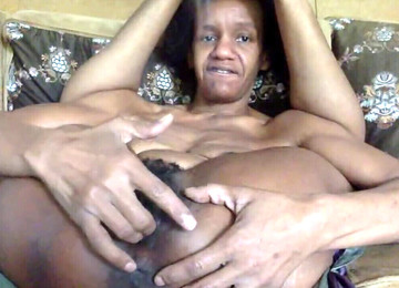 Lay Down Comedy, Saggy Tits