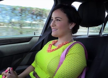 Golden Gets Her Knees Dirty After She Reveals Her Beautiful Slim Body