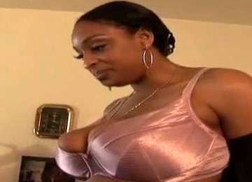 Carmen Hayes Is A Black Babe Seduced By A Black Lover