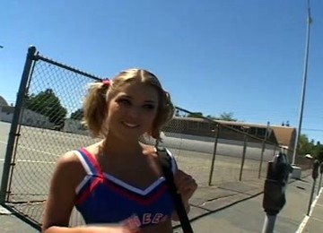 Picking Up This College Cheerleader Babe Was As Easy As One Two Three