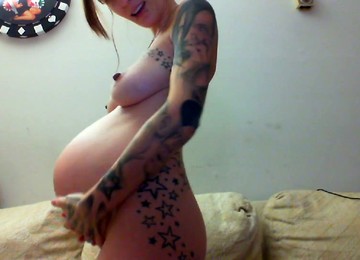 I Am A Total Exhibitionist And I Love Showing Off My Intimate Parts