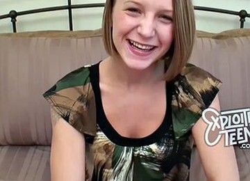 This Blonde Teen Has Some Serious Deep Throat Skills