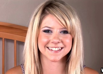 Sweetheart Turns Naughty When A Big Cock Is In The Room