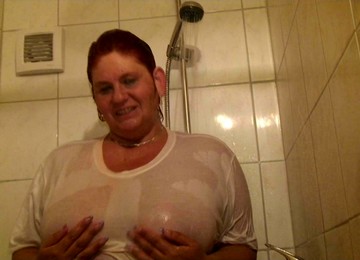 Annadevot - Wet T-Shirt