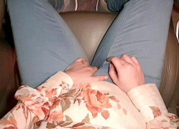 Pee Desperation, Pissing Jeans, Wetting