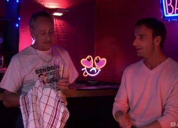 Randy Slut Gets Fucked In MMF Threesome And Takes Facial