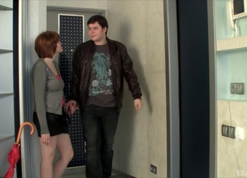 Redhead Wife Stella E Blows Her Man In The Tub Before A Fuck