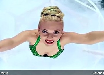 Video Of Scarlett Johanssons Tits