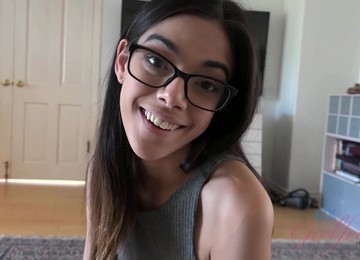 Harmony Wonder Comes Over And Cums Over You