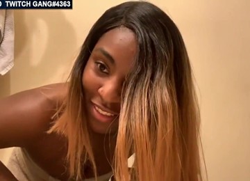 Ebony Breasty College Girl Earns Good Money On Webcam