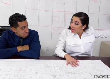 Deep Hard Sex At The Office For The New Girl