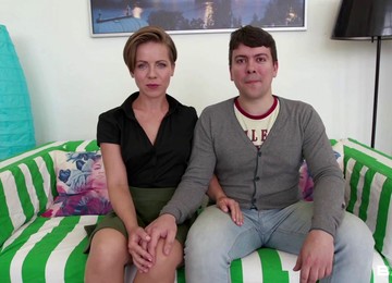 Gorgeous Sasha Is Great At Making A Dick Hard In A Cuckold Game