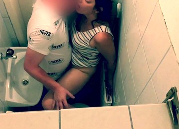 Recent, Quickie, Restaurant