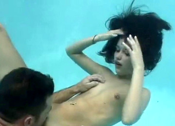 Teen, Glamour, Underwater Hookup Part1