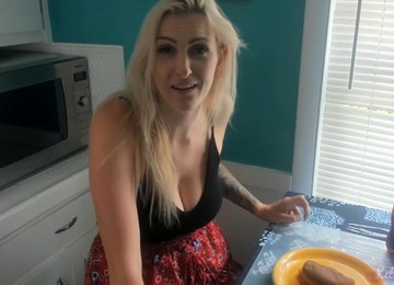 Kelly Payne - Mom Fucks Her Sons Bully