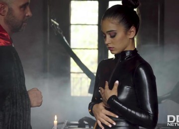 Delicious Babe In Latex Ginebra Bellucci Is Fucked By Hot Blooded Man