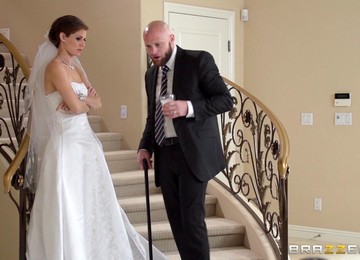 Cum In Mouth For Cheating Wife Jenni Lee After Hardcore Fucking