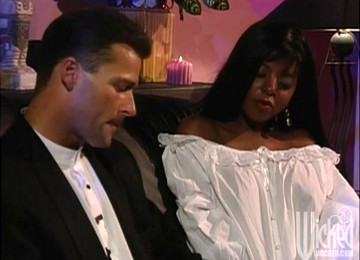 Rough FFM Threesome With Tattooed Anna Malle & Heather Lee