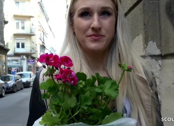 BLONDE CZECH TEEN DIANE SEDUCE TO ANAL FUCK AFTER COLLEGE AT CASTING - Euro Reality