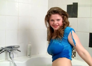 Jeans Girl Nataly Get Wet