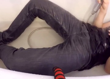 Wet Jeans, Piss, Jeans Pissing