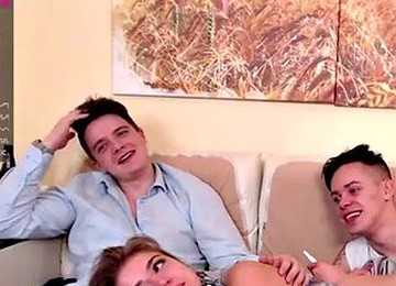 Webcam Amateur MMF Threesome