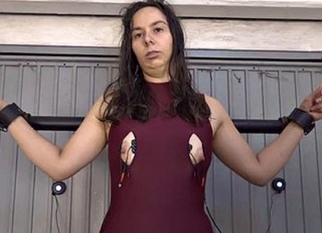 Aizhan Rides A Sybian