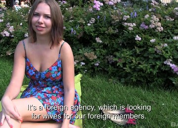 Diana Dali Takes Off Her Clothes Befora Fucking A Guy